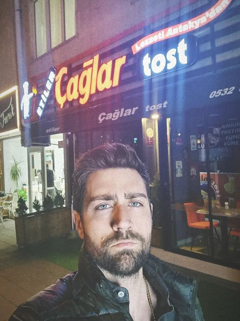 BombonCaglar's tweet photo. Más bello imposible 😍😍💘💘😘😘
#ÇaglarErtuğrul https://t.co/Xwtza9zYtw