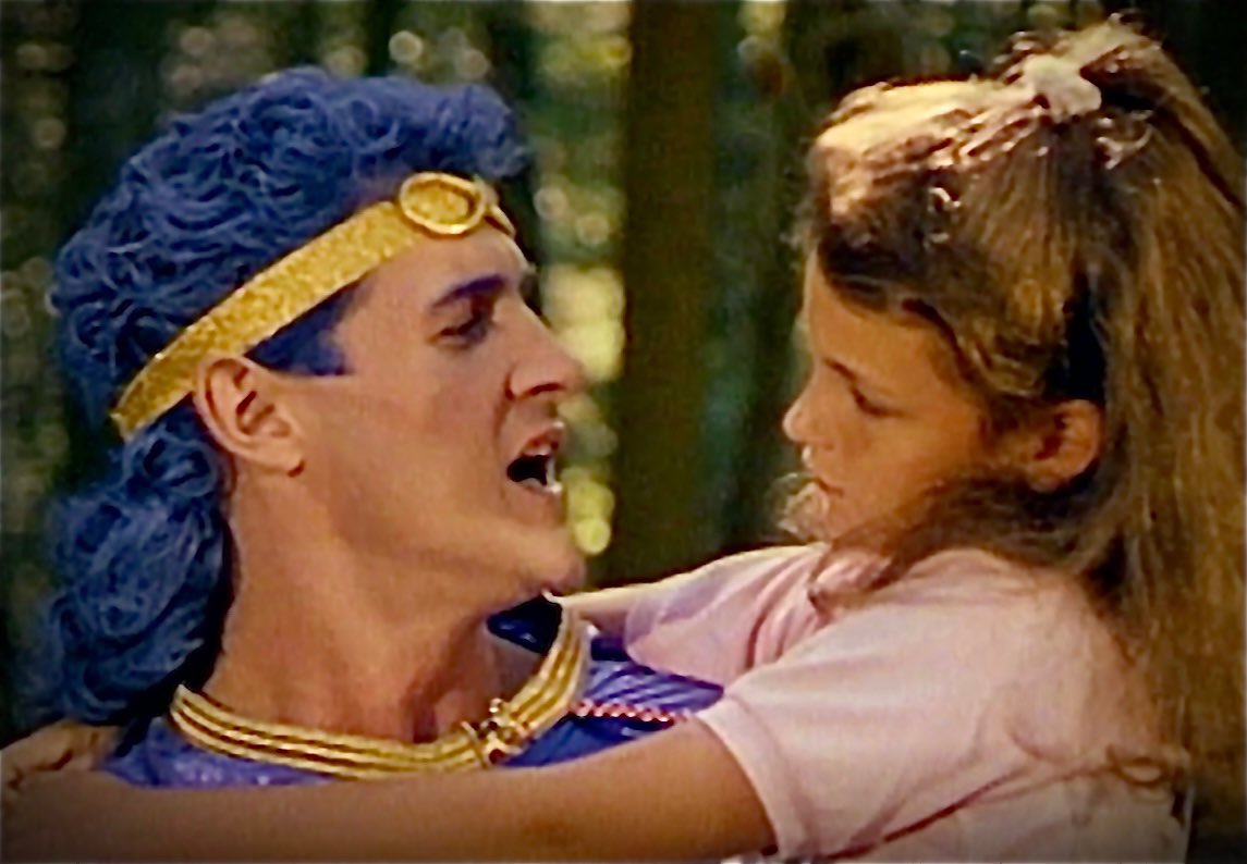 JackMulcahyIII's tweet photo. 21st Century Rem

Yours truly as #RemLezar pictured here encouraging young Ashlee (Courtney Kernaghan) to be brave and to believe she will find her lost friend, Zack. All by reaching with her heart ♥️ Big news coming! 
@redlettermedia @Vinesauce @vcrparty https://t.co/iAD2Xsqyu4