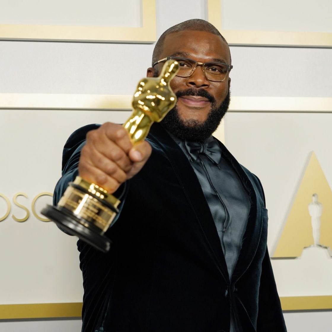 TheOnlyStephenM's tweet photo. Hey @SeanFennessey and @akdobbins settle a debate for me: Has Tyler Perry won an Oscar?

For reference, I’m referring to this Tyler Perry: https://t.co/K7Tq2jGEcG
