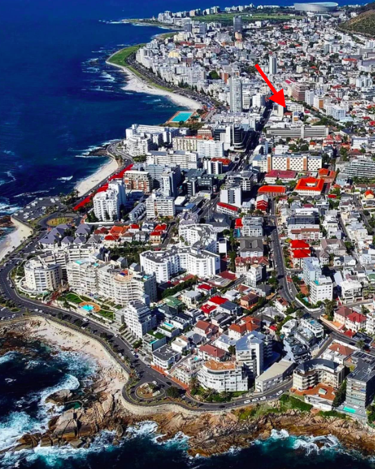 simlewis's tweet photo. I mean Spain is lovely and all that but when pictures like this pop up on Social Media I really miss my home in #CapeTown 🥺🥺

The red arrow is my place 👇
https://t.co/wMMn1axf6g

#LoveCapeTown #SeaPoint #SouthAfrica https://t.co/ZyBsC8qiJp
