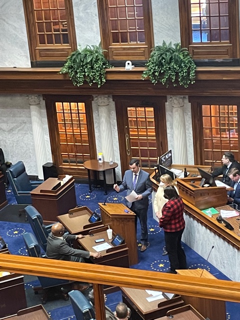 ALLIN4Democracy's tweet photo. Today, members of the Indiana Citizens Redistricting Commission in 2021 were recognized by a resolution introduced by State Senator Fady Qaddoura.  ICRC Chairperson Sonia Leerkamp and Republican Member Clara Glaspie represented the group on the Senate floor. #votingrights https://t.co/IYHbfFZnK6