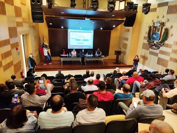 d_guzmanl's tweet photo. Hoy fue instalada de manera oficial la Subcomisión de trabajadores y trabajadoras de la Comisión de desarrollo social de la @Asamblea_Ven con la participación de la dirigencia obrera venezolana se construyó agenda de trabajo 2022.
@pinfantea
@jorgerpsuv
@dcabellor
@NicolasMaduro https://t.co/0jkRbr9Tjm