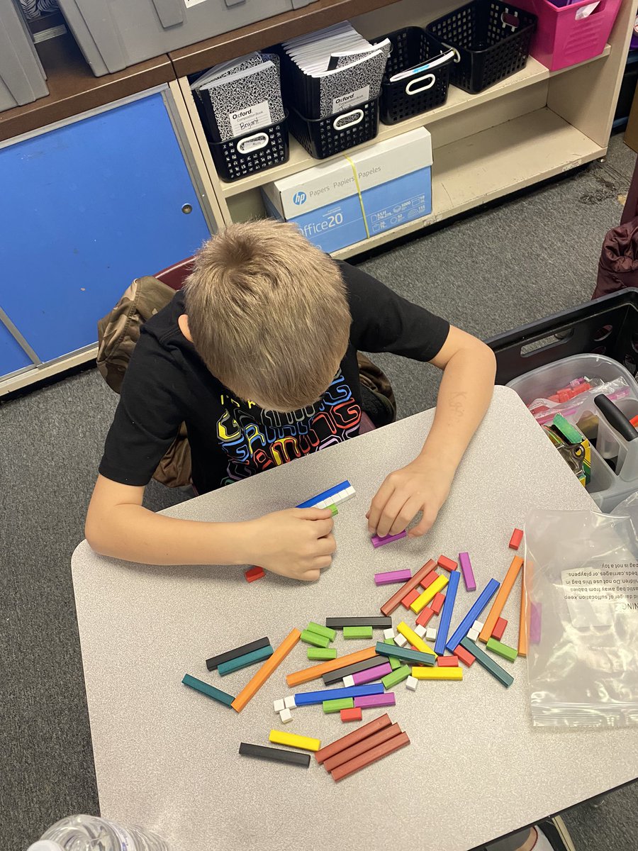 teach2parker's tweet photo. Use concrete manipulatives to visualize and enhance students’ understanding of fraction concepts in 3rd grade at Hamilton Elementary. @gwebb1313 @amstiuna https://t.co/5xX48QPdTZ