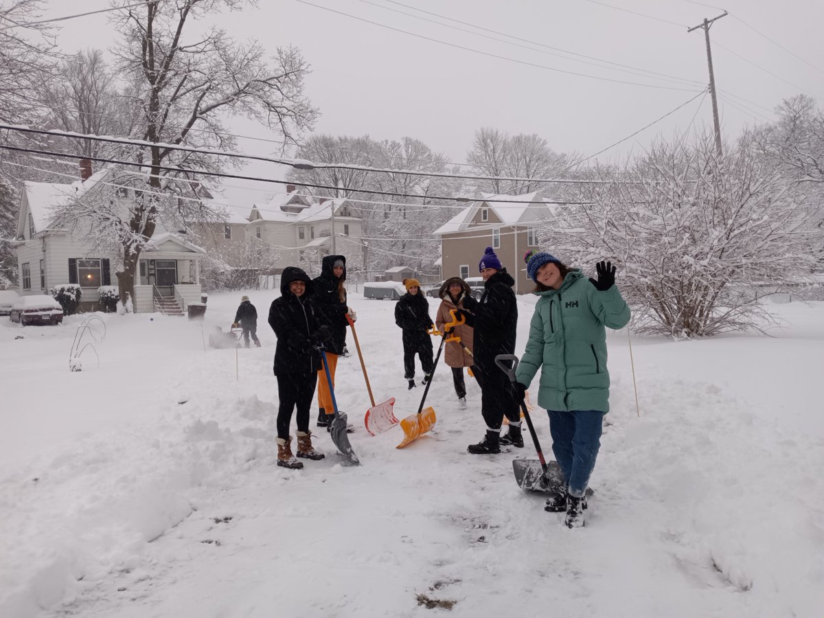 After last week's snowstorm, the Woman's Lacrosse team helped local Albion residents with snow removal. Thanks <a href="/AlbionWLacrosse/">AlbionWLacrosse</a> and #gobrits!