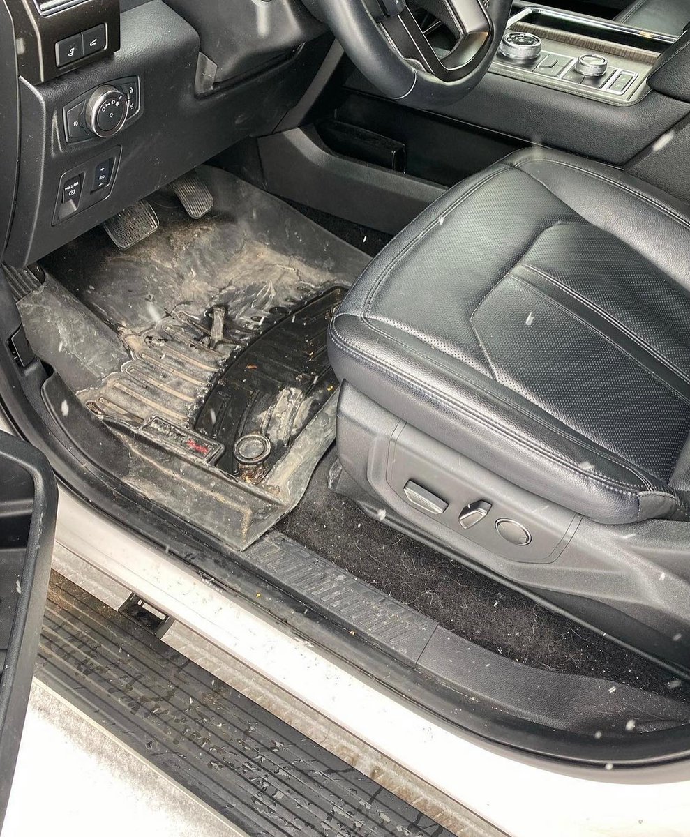 MingShineCo's tweet photo. Having your car look new again is probably one of the best things for your self-care. Don’t you agree? Who’s next? #yeg #detailing #edmonton https://t.co/AkphuB15Ee