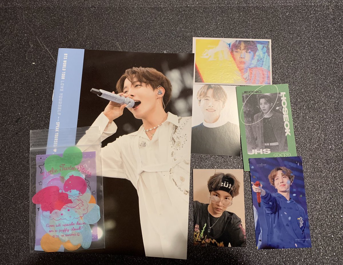 MinChanZenaida's tweet photo. HOBI BIRTHDAY Worldwide Giveaway!
💜💜💜💜💜💜💜
Rules!
MBF! Like and Rt 
@BTS_twt 
Comment where are you from and must use #iHeartAwards hashtags 
Unlimited entries
One winner 
💜💜💜💜💜💜💜💜
Ga proof #Zeegiveaway and #zenigiveaway ends March 5th! Good luck 💜! #bts #HOBIUARY https://t.co/LbMCRbIUsN