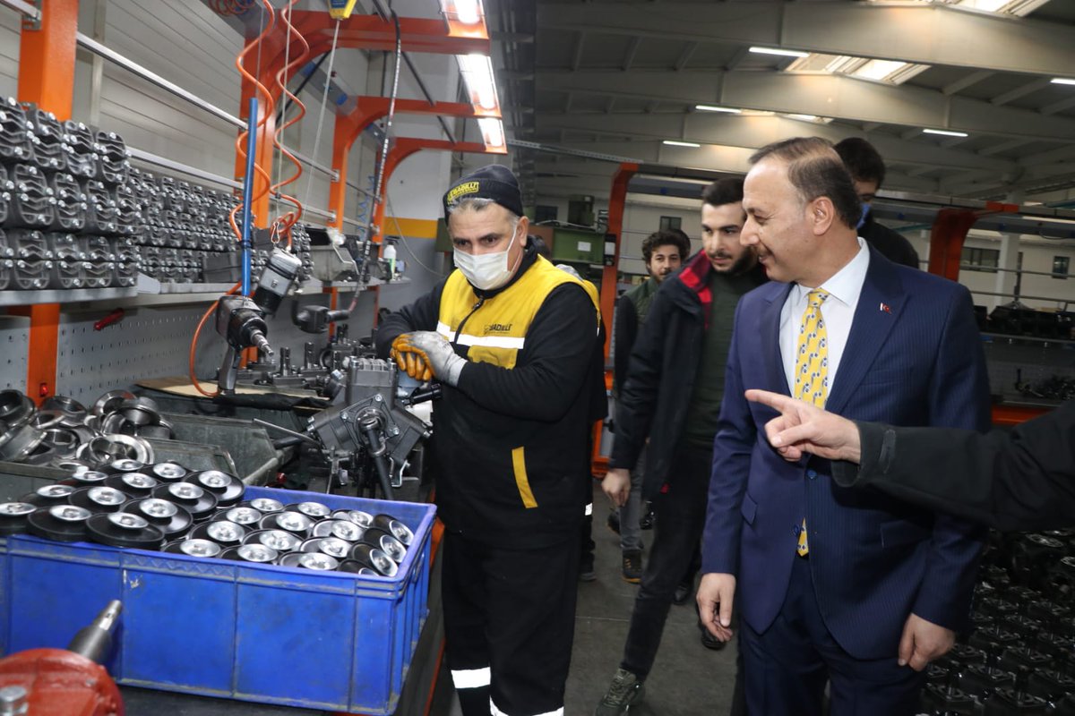 Abdullah_Erin47's tweet photo. İlimizin ihracat rakamlarına önemli katkısı bulunan Badıllı Tarım tesislerinde üretici kardeşlerimizden sektörle ilgili bilgi aldık. 
Her zaman ihracatçımızın yanındayız. https://t.co/CAhy9MqpPl