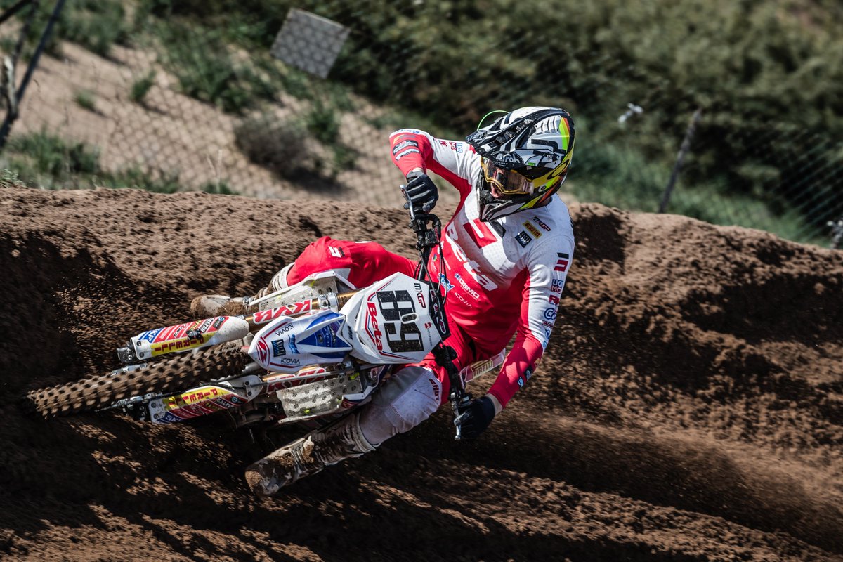 AirohHelmet's tweet photo. Internazionali d’Italia Motocross | round #02 Riola Sardo
Our race report: https://t.co/k93WqWKmLp  
                             
#rideon #airohrider #airohhelmet #airohcrew #beairoh  #airohracing #intmx https://t.co/CMChbW34UQ