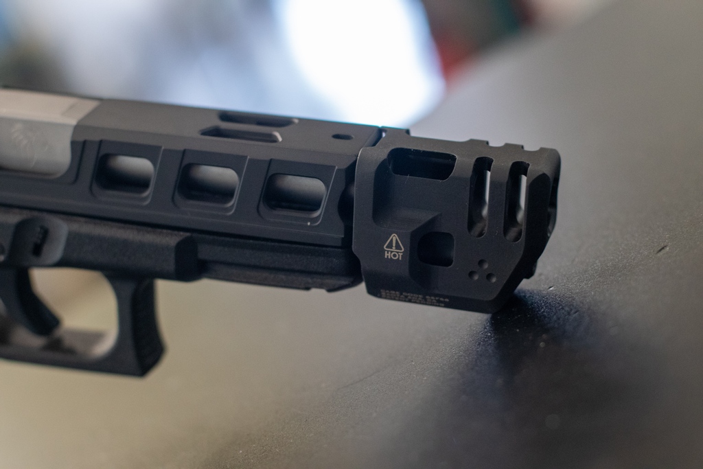 DeltaTeamTac's tweet photo. Looking for a compensator, but don't have a threaded barrel? Check out the Mass Driver Compensator for your Gen 3 9mm Glock.
https://t.co/2PYDVJj64i
Feat. the Elite Slide from @livefreearmory
#G19 #G17 #gunstuff #glock #weaponsfeed #semiauto #glockedc #dailyguns #gundayfunday https://t.co/cT5YDIfaTm