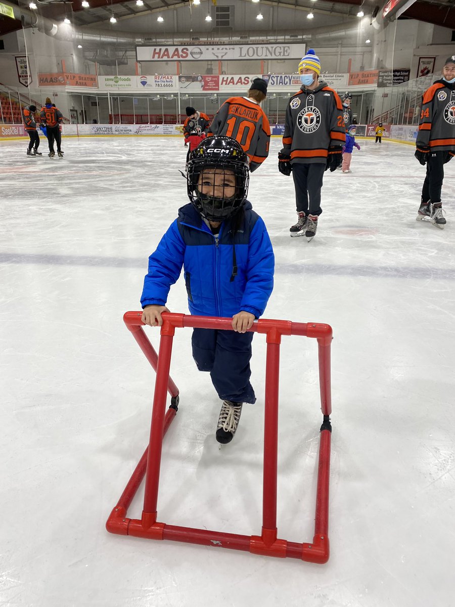 Some more <a href="/SJHLTerriers/">Yorkton Terriers</a> and Angel pics on the ice.