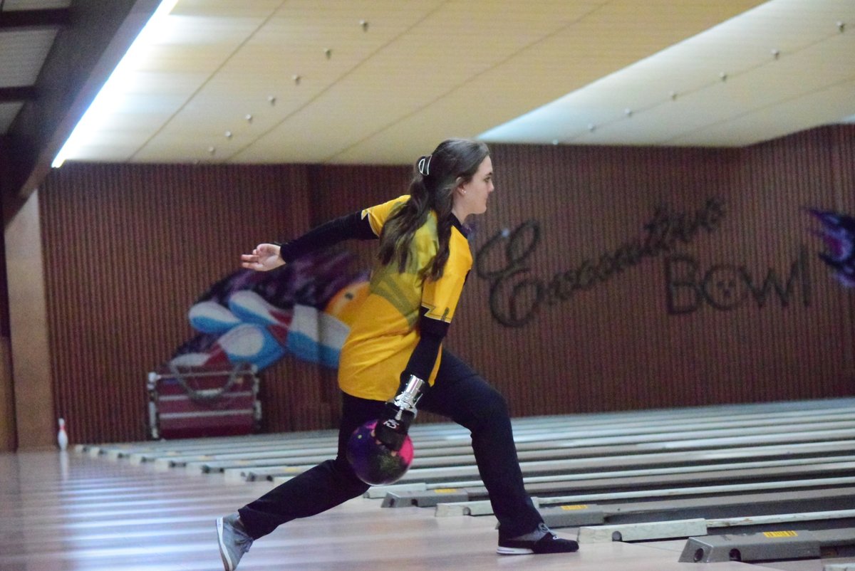 1016sports's tweet image. At @KHSAA Girls Team Bowling Tourny, @JCAthletics_ 4th in qual. (469-457=926), beat J. Hardin (182-135/135-124/168-153), Cooper (158-191/169-155/180-169/155-206/150-143) &amp;amp; PRP (195-180/185-184/148-194/157-221/170-166) but fell in finals to Graves (171-223/149-121/183-164/158-137)