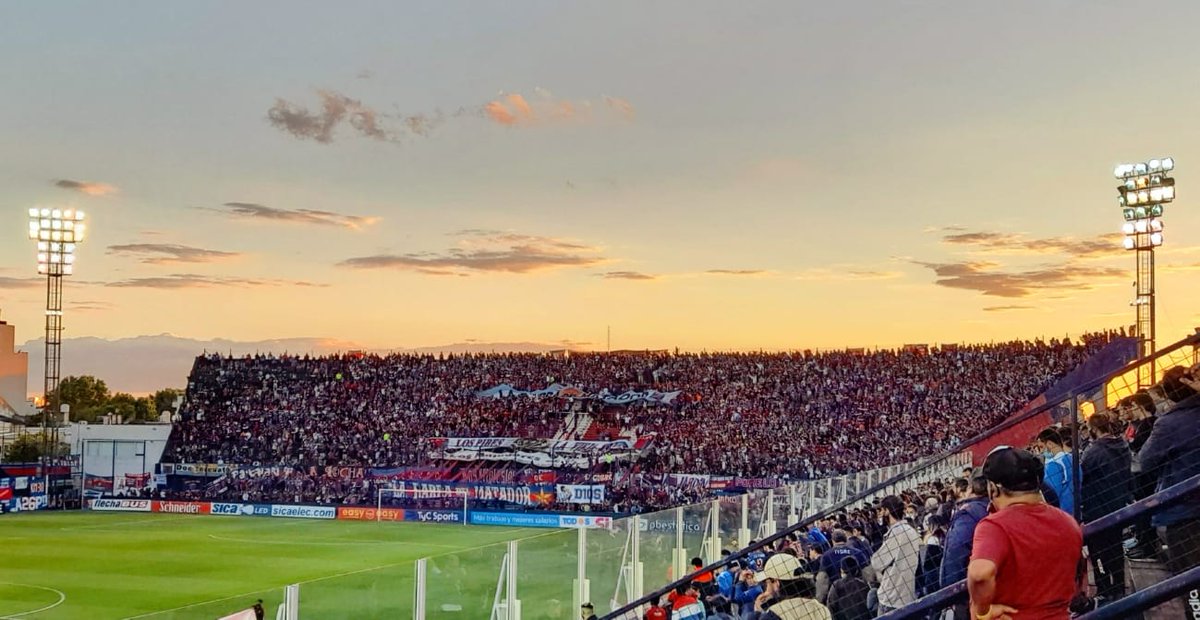 ExpresMatadora's tweet photo. 🌔 La semana más esperada...

🏠 Este viernes volvemos a jugar en primera 😍

✅ 11/2 - 19.15 horas, #GodoyCruz - #Tigre 🏟️ https://t.co/8vfxyKkY3c