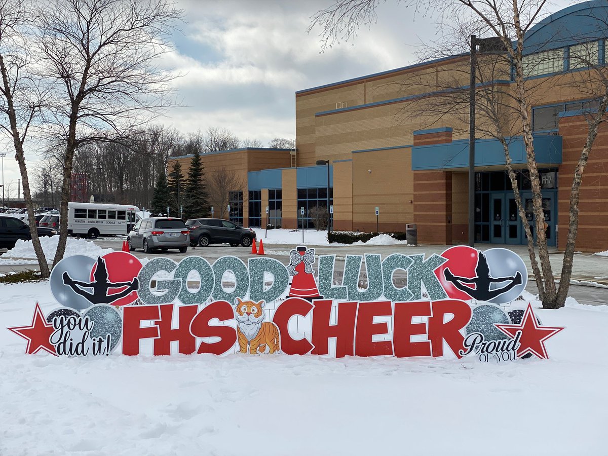 A big shout out to Sign Gypsies Fishers for donating this amazing sign! <a href="/FHSTigers/">FHS Tigers Athletics</a> ♥️🐅