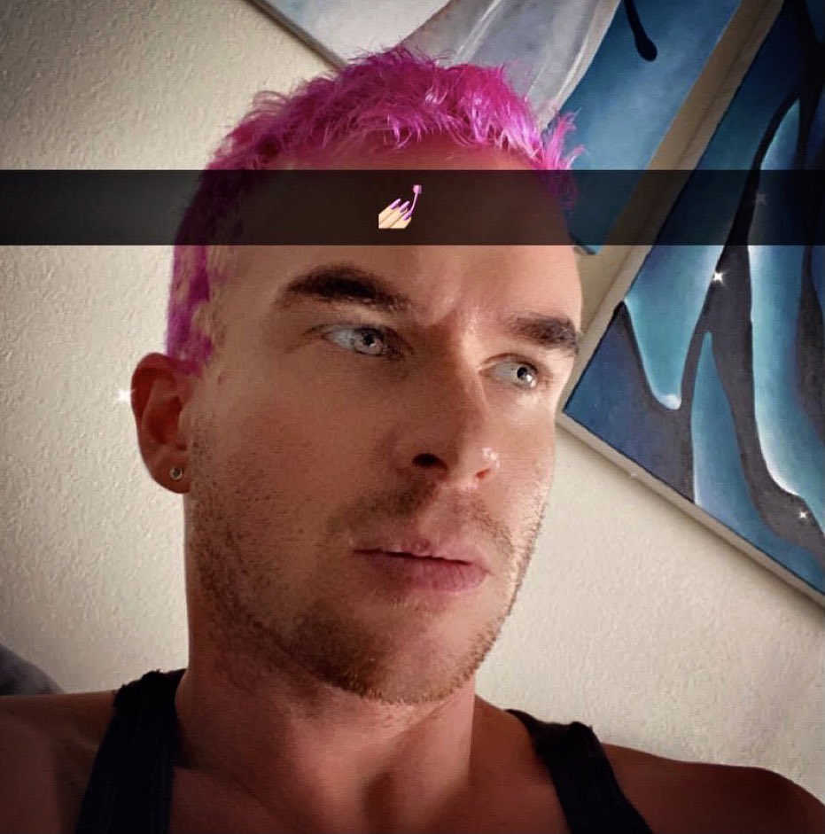 Kinda miss pink hair…