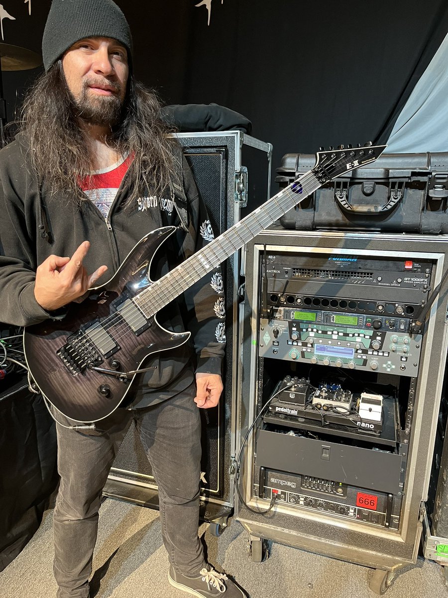 Thank you so much <a href="/ESPGuitarsUSA/">ESP Guitars</a> and Tony Rauser  for this rippin shred machine !! The setup was so perfect that I played the show 45min after receiving it! Thanks to your techs that made it happen!!
#dunlopstrings #kemperamps
