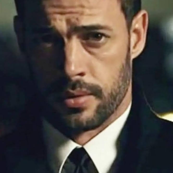 El más hermoso <a href="/willylevy29/">William Levy</a>