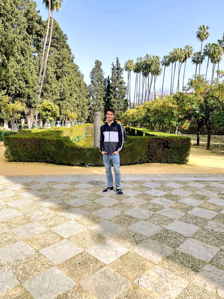 javierjare99's tweet photo. De Sevilla al top como Ansu https://t.co/Uj5rHyBeR5