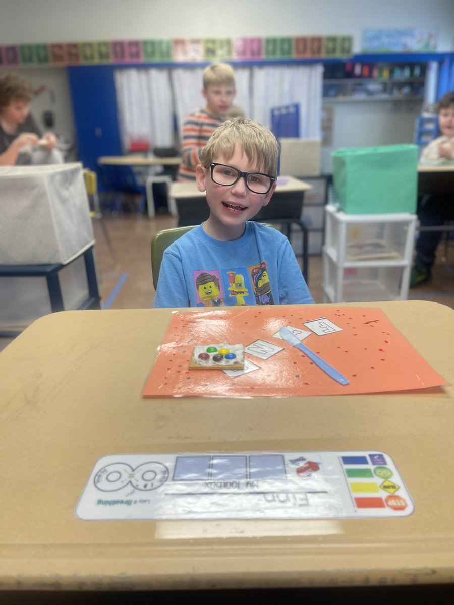 mrspienta's tweet photo. Olympic ring graham cracker snacks today as we start learning about the Winter Olympics! #olympics #2022winterolympics #FUNctionallearning @BCSDKidder https://t.co/LfQSaWrhV5
