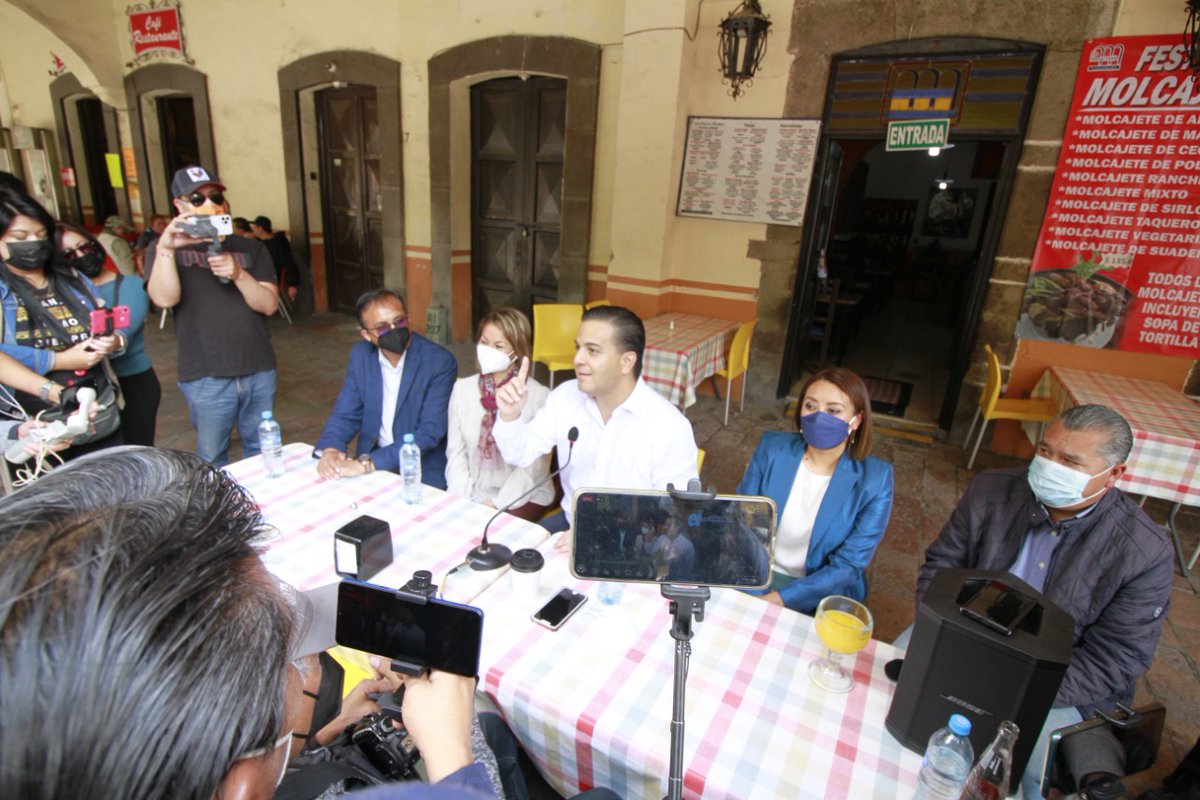 ❌📡⚡💡En su visita a Tlaxcala, el senador del #PAN <a href="/damianzepeda/">Damián Zepeda</a> acompañado de la senadora <a href="/minervahdezmx/">Minerva Hernández</a> donde dio a conocer su postura en contra de la Reforma Eléctrica propuesta por el presidente de la República, en la que advirtió ser cara y dañina.