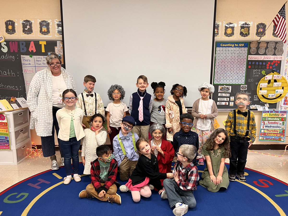 ces_kindercats's tweet photo. Mrs. Pattersonโs, Ms. Coleโs, and Ms. Edwardsโ classes enjoyed dressing as 100 year olds! @ChristianaES1 #100daysofKindergarten https://t.co/WeQUBwpbpq