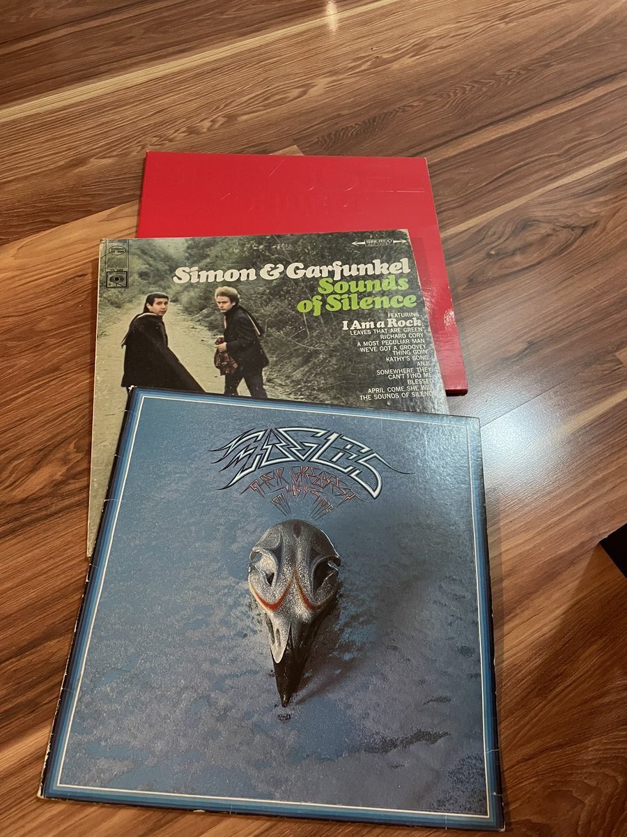 nicsit2003's tweet image. Hey @ChoiceMusicLA, does this count too?!? 😂 #vinyl #shopvinyl 
Billy Joel
Simon &amp;amp; Garfunkel 
Eagles
