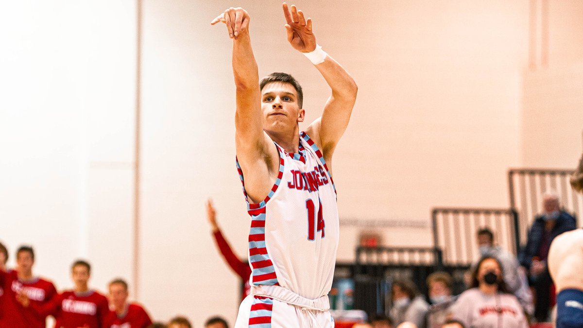 . <a href="/SJU_Basketball/">SJU Basketball</a> posted a 65-35 victory over Hamline tonight in Sexton Arena! The 35 pts allowed were the fewest since a 33-32 win at Carleton on Jan. 11, 1984. 

Freshman G Kooper Vaughn (pictured) scored a team-high 18 pts.

RECAP: gojohnnies.com/news/2022/2/7/…

#GoJohnnies #d3hoops