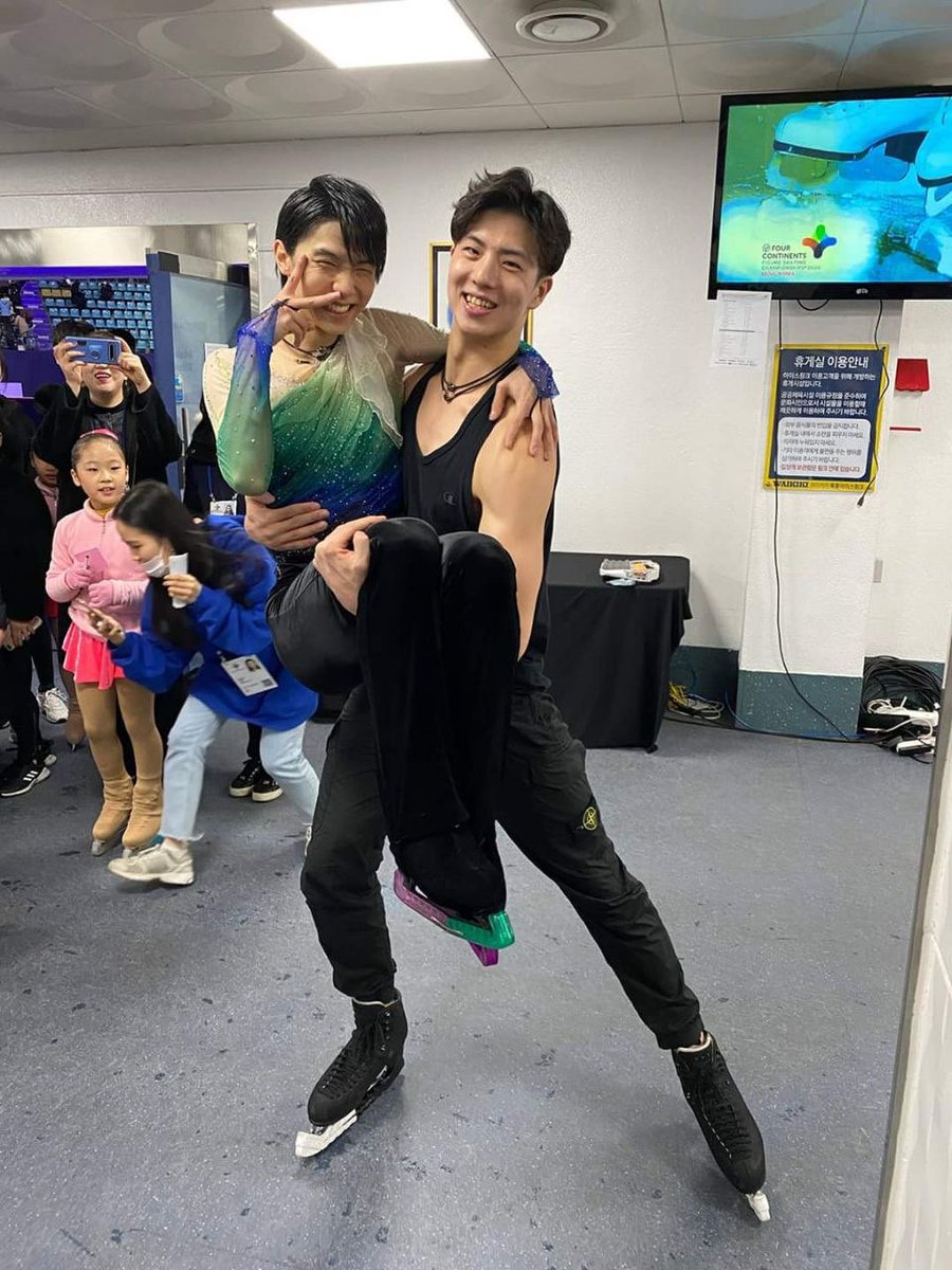 Mon___1_1's tweet photo. #YuzuruHanyu 
Un clásico https://t.co/SB49Pw7Ark