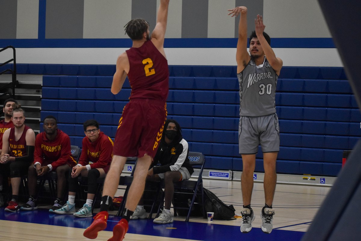 Great effort tonight as we shot 44 percent from three to beat Pasadena! #SoundTheBell 

bit.ly/3slGHVe