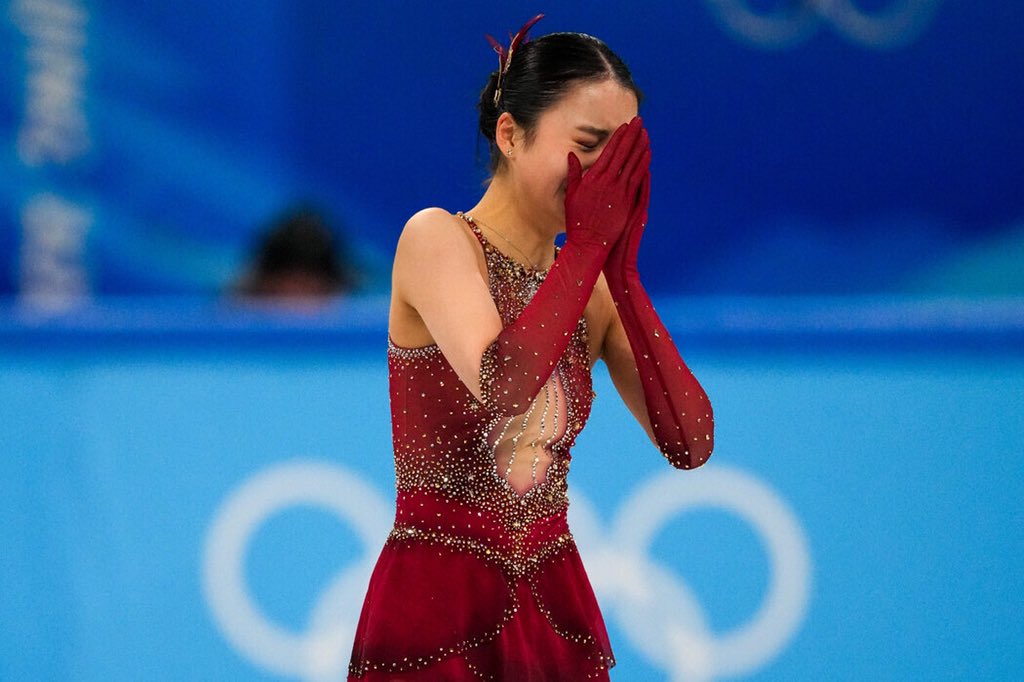 Chinese netizens upset about Zhu Yi ’s failure, raising doubts that her qualification representing China may be related with her father’s reputation. Another naturalized Chinese athlete Eileen Feng Gu has gained great applause among Chinese netizens. #EileenGu #WinterOlympics2022