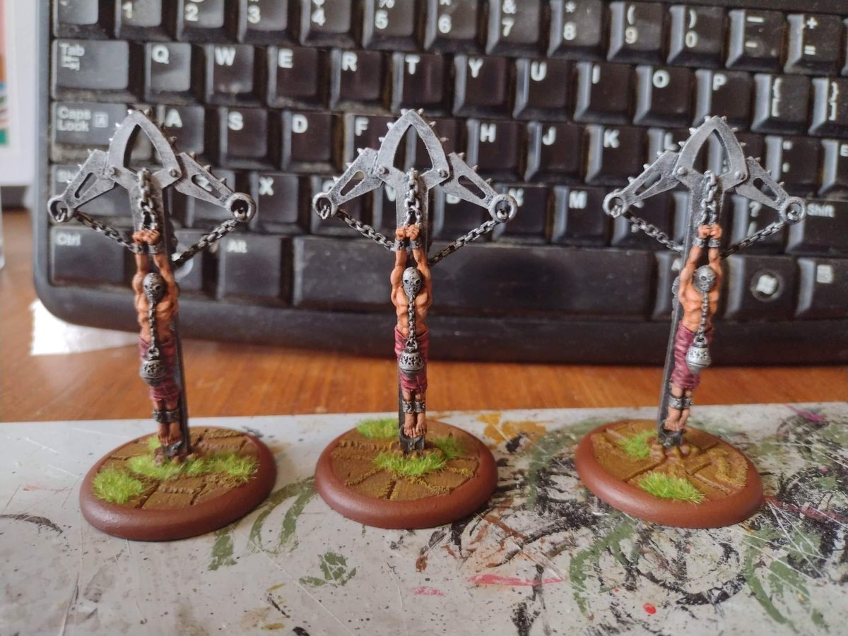 Sam_M_Phillips's tweet image. Painted some 'wracks' for my #Menoth #Warmachine army. #minipainting #miniaturepainting #miniatures #miniaturemonday #privateerpress