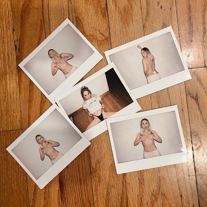 just did a polaroid giveaway on my 0nlyFan$ so you should prob go sub if you don&rsquo;t wanna miss the next<a href="/tag/linkinbio"class="tags"><span>#linkinbio</span></a>