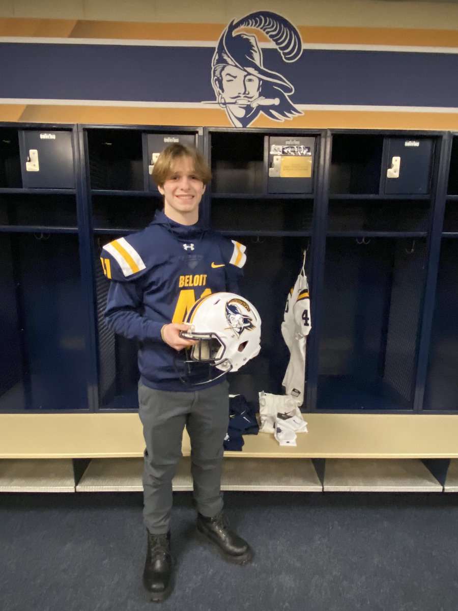 Ethan_Felix50's tweet image. Thank you for a great day @BeloitBucs @BeloitBucsFB @Beloit_College @Coach_Soenksen @CoachLanghoff n all of the athletes, students n professors! I’m so excited to be back in August! #buildbeloit🏈 #grateful #keepimprovin @bigchaddy123 @StJohnsPrepFB