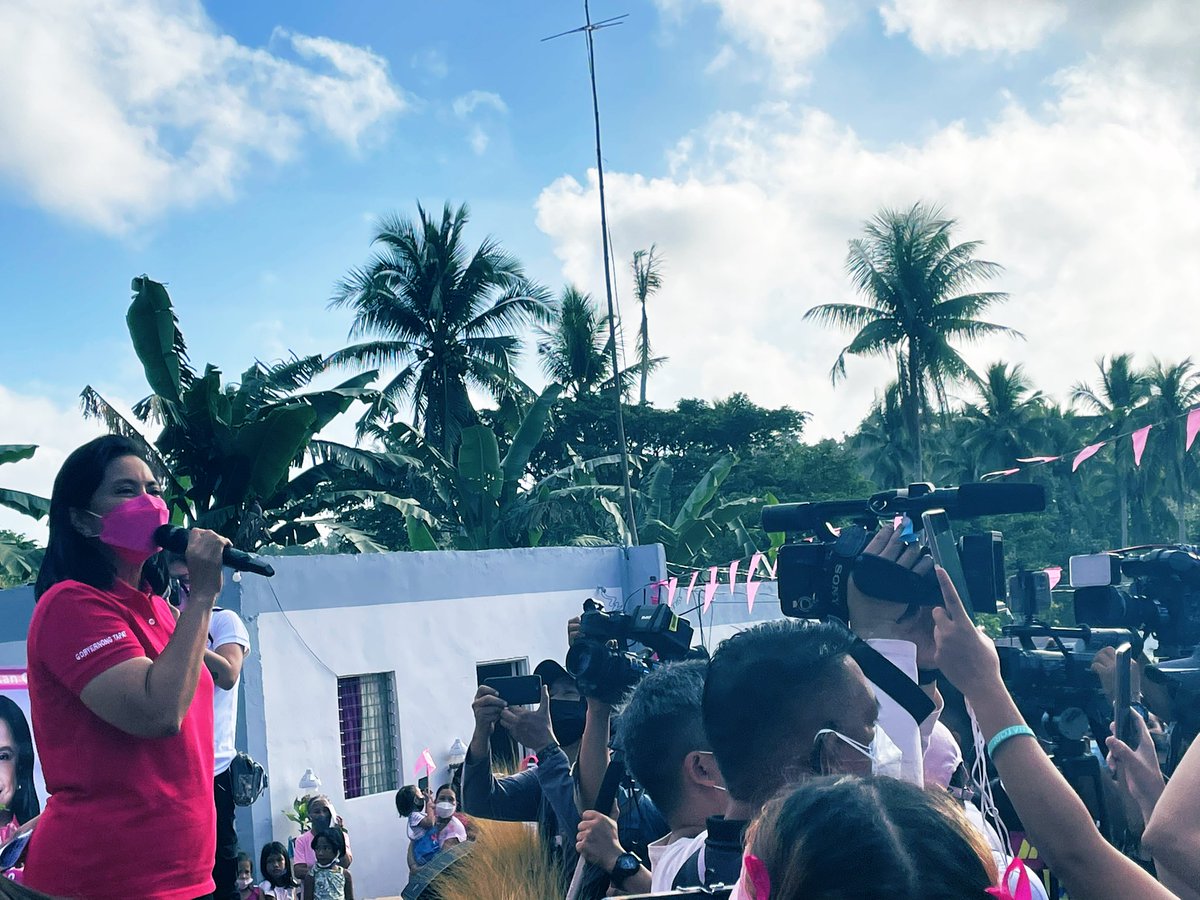 Agot Isidro tweet media