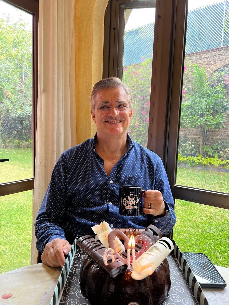 tonatiuhbp's tweet photo. Celebrando un nuevo cumpleaños agradecido por contar con salud y la valiosa compañía de mi familia. 

Agradezco a todos por sus muestras de cariño. https://t.co/oxlEXZpuT5