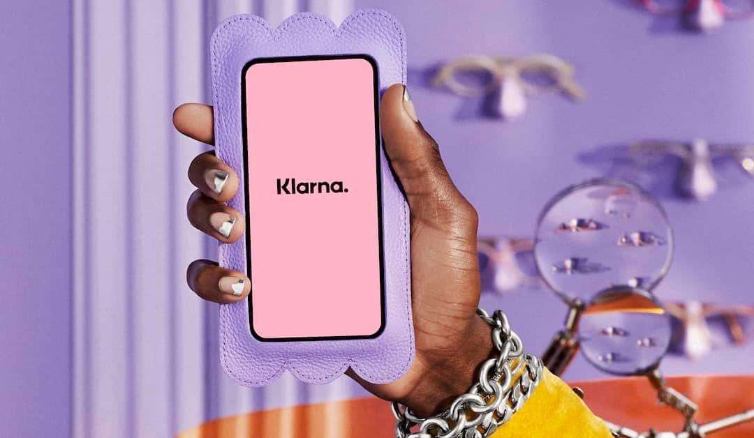 ParturiF's tweet image. Tiesitkö että meillä käy maksuvaihtoehtona myös Klarna?

Klarnalla saat 30vrk täysin kulutonta ja korotonta maksuaikaa, jos vaikka tilipäivänä on liian pitkä aika mutta hiukset jo huutaa väriä 💖

#klarna #floko #kampaamolohja #parturikampaamofloko