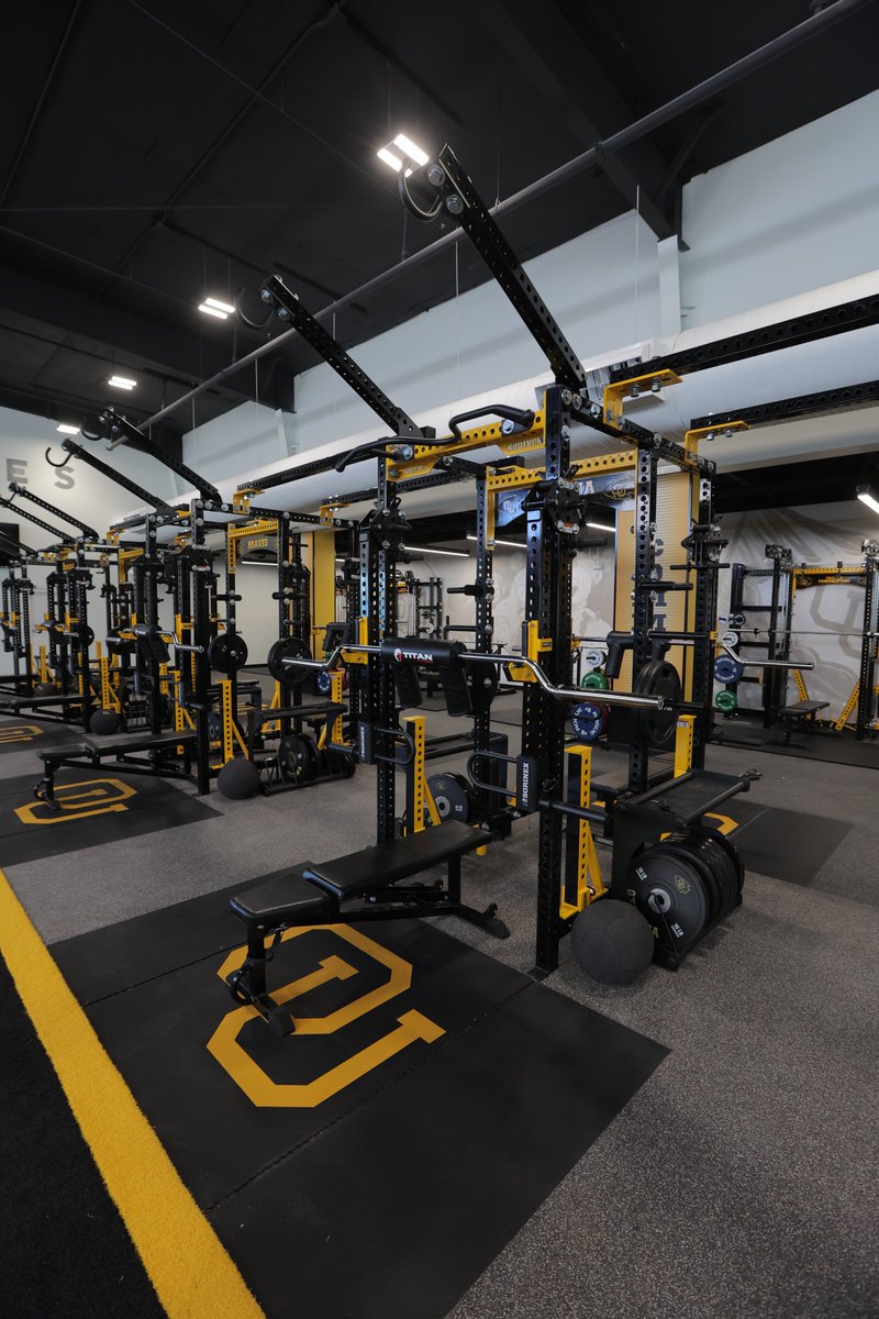 BravesAthletics's tweet photo. More pictures from the BAPC reveal. This place turned out spectacular. Thank you @MammothBuilt #BraveNation https://t.co/qybtECm4A6