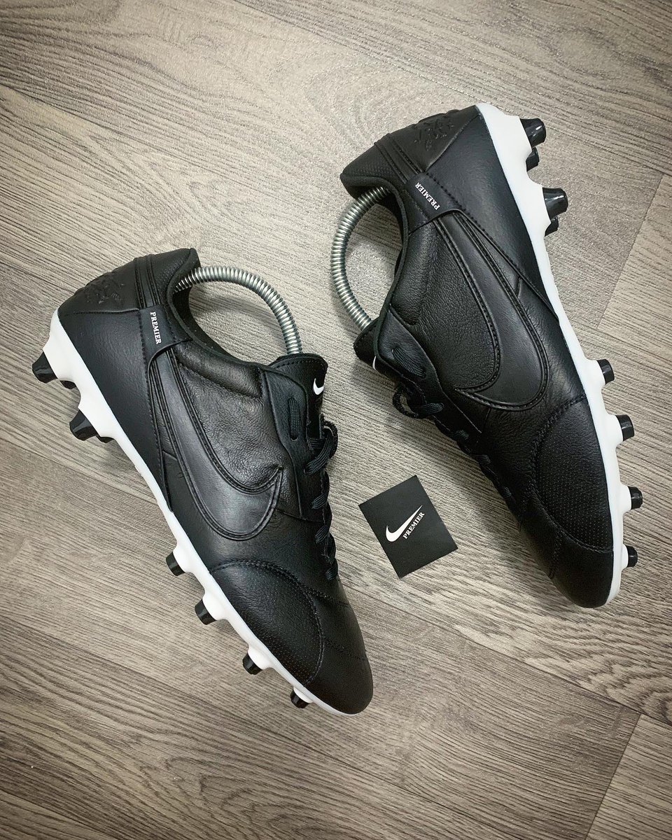 Custom Blackouts UK tweet media