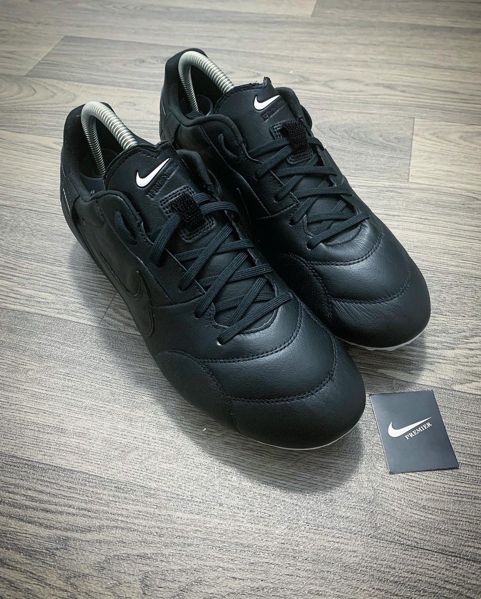 Custom Blackouts UK tweet media