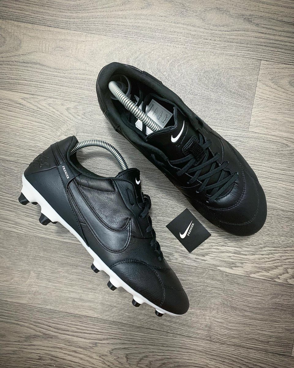 Custom Blackouts UK tweet media