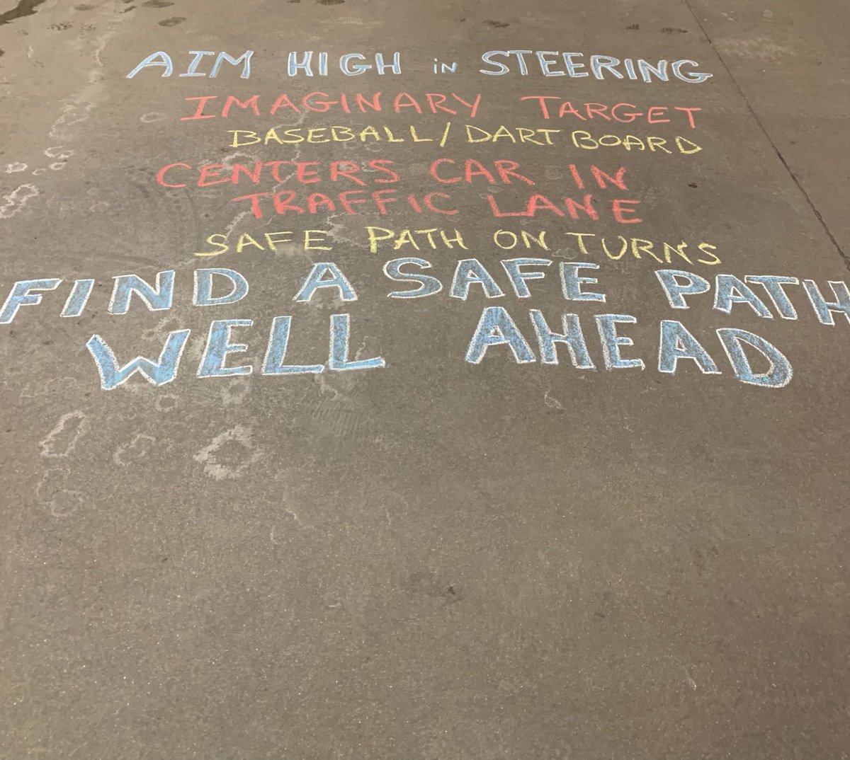 Dartmouth starting the week off strong with a chalk talk safety message! #NEDSafety ⁦<a href="/NortheastUPSers/">NortheastUPSers</a>⁩ ⁦<a href="/safetyfirstNED/">Northeast District Safety</a>⁩ ⁦<a href="/Erickalyons/">Ericka Lyons Golia</a>⁩ ⁦<a href="/amy_madeira/">Amy Madeira</a>⁩