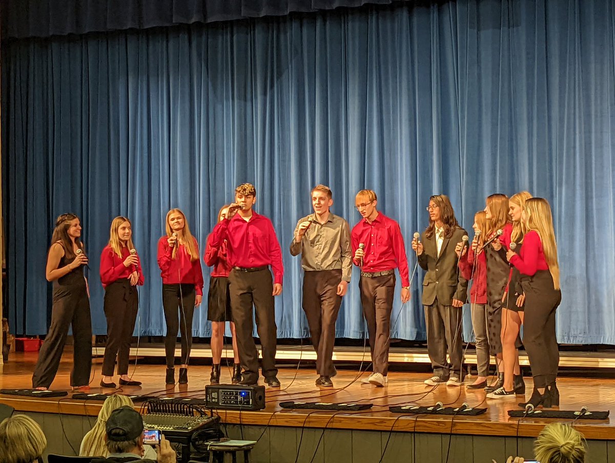 jacobrhedger's tweet image. Great performance by the @TreynorCSD Jazz Choir tonight!