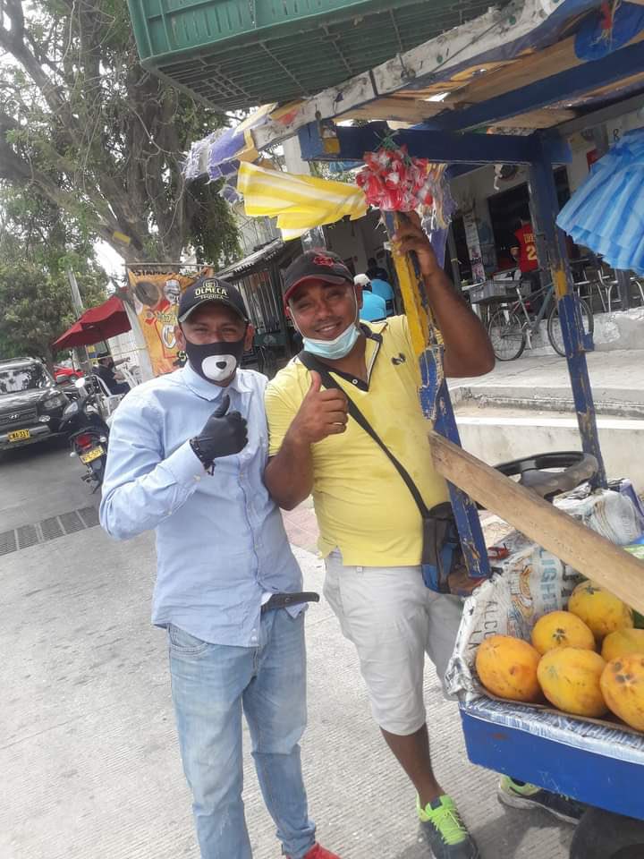 HumoristaDel's tweet image. #lasocurrenciasdelelpińa #elhumorlasocurrenciasdelelpińa vededor las mejores frutas mangos melón corozo siempre con la bendición de Dios en todo mi trabajo