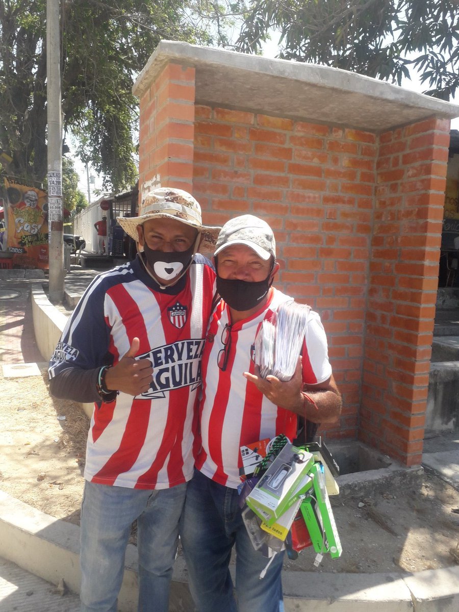 HumoristaDel's tweet image. #lasocurrenciasdelelpińa #elhumorlasocurrenciasdelelpińa siempre con la bendición de Dios con las mejores music para el mundo el mono cucos… para el mundo