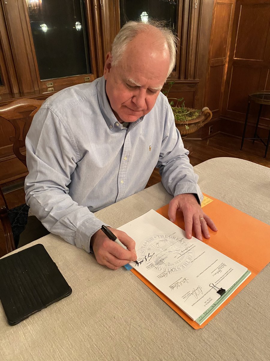 GovTimWalz's tweet photo. Throughout this pandemic, frontline workers have protected us and saved lives.
 
I’m proud to have signed a bipartisan bill — passed within days of the #mnleg session kicking off — that takes care of our workers and first responders by giving them the benefits they deserve. https://t.co/XcRjqXnf7s