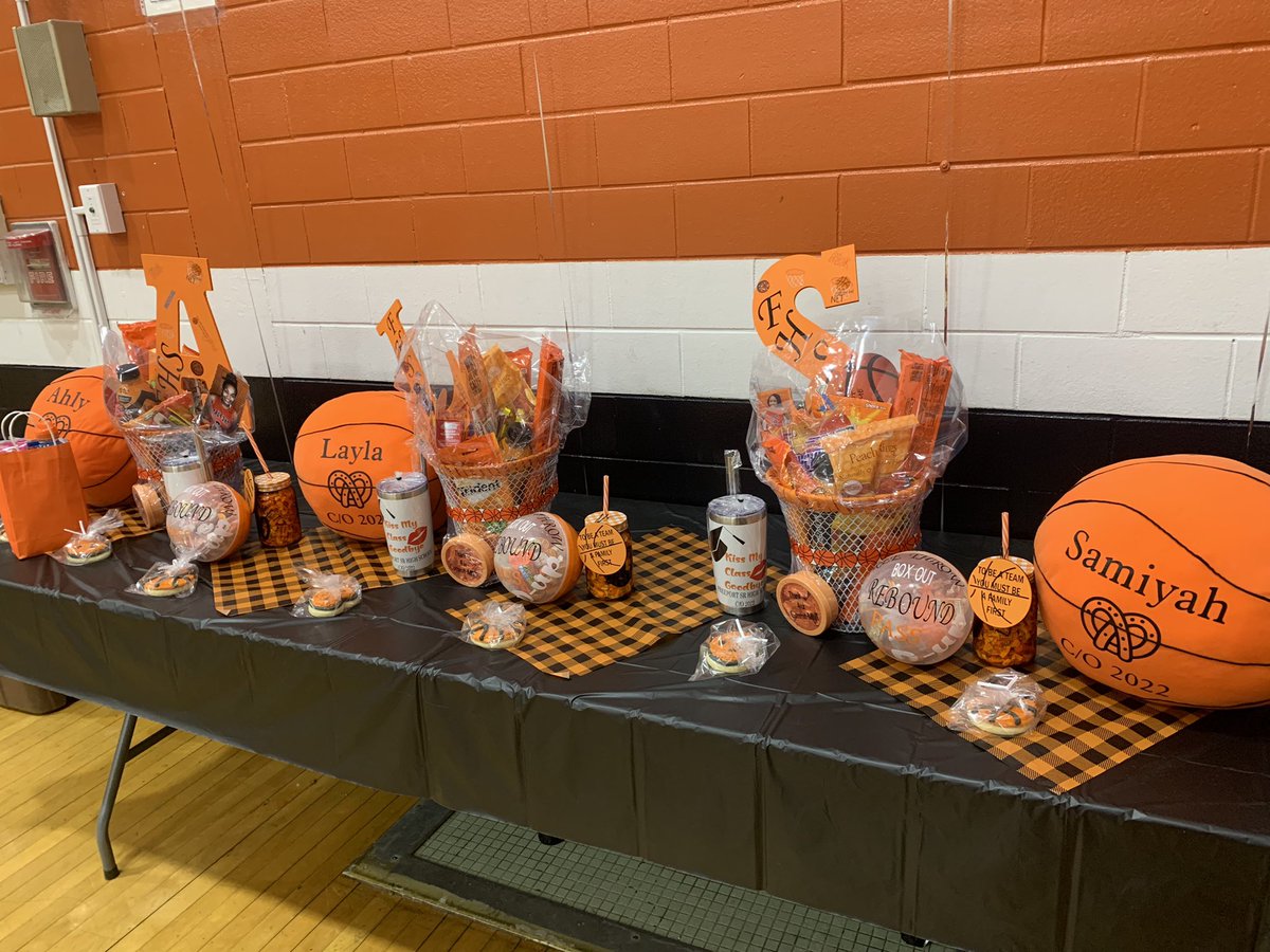 Beth Summers tweet media