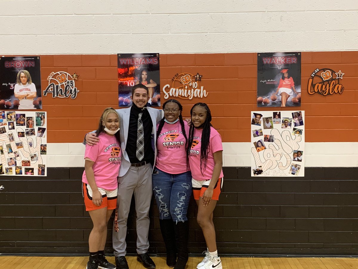 Beth Summers tweet media