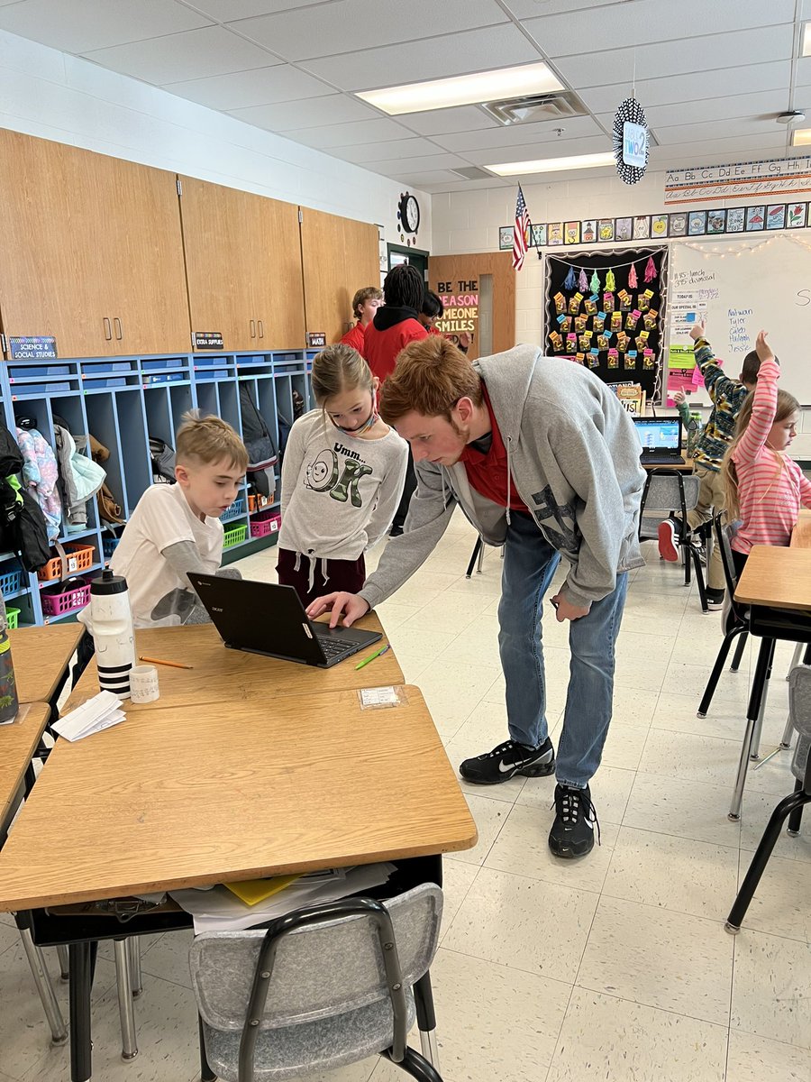 Sarah Otts tweet media