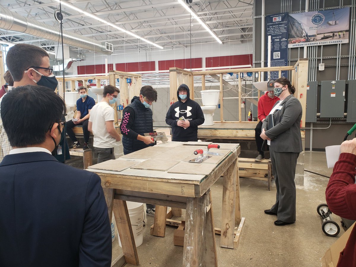 LAUNCH in Tosa tweet media