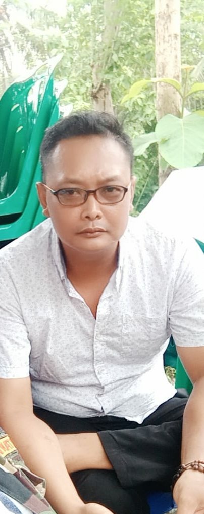 Wadas_Melawan's tweet photo. KABAR TERKINI !!
Salah satu warga Wadas yang konsisten menjaga alam Wadas pagi ini ditangkap paksa tanpa ada kesalahan apapun saat sedang makan di warung, saat ini warga tersebut dibawa ke Polsek Bener.
Kondisi saat ini internet di Wadas juga down, sehingga menyulitkan untuk https://t.co/7bv7qT9oC4
