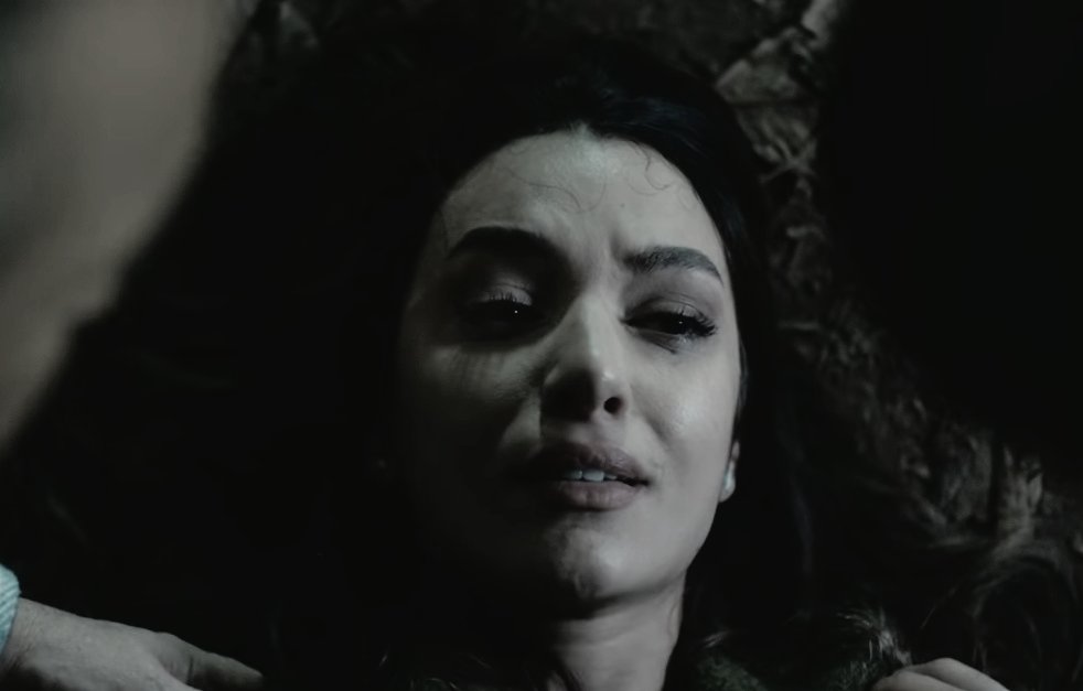 malakkmod's tweet photo. he promised her to bring Ela back but...🥺
#yalnızkurt #EsTay https://t.co/vHkrsXl0Gz
